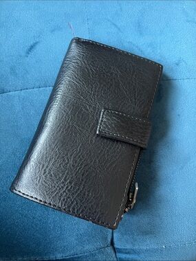 Matt and nat Black Leather Snap Wallet
